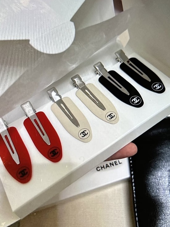 CHANEL Accessories - CHANEL Red, Cream & Black Enamel CC Hair Clip Set